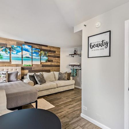 Inviting Waikiki Grand Hotel Room One Block To Beach! Honolulu Exteriör bild