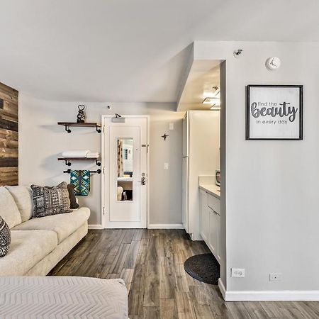 Inviting Waikiki Grand Hotel Room One Block To Beach! Honolulu Exteriör bild