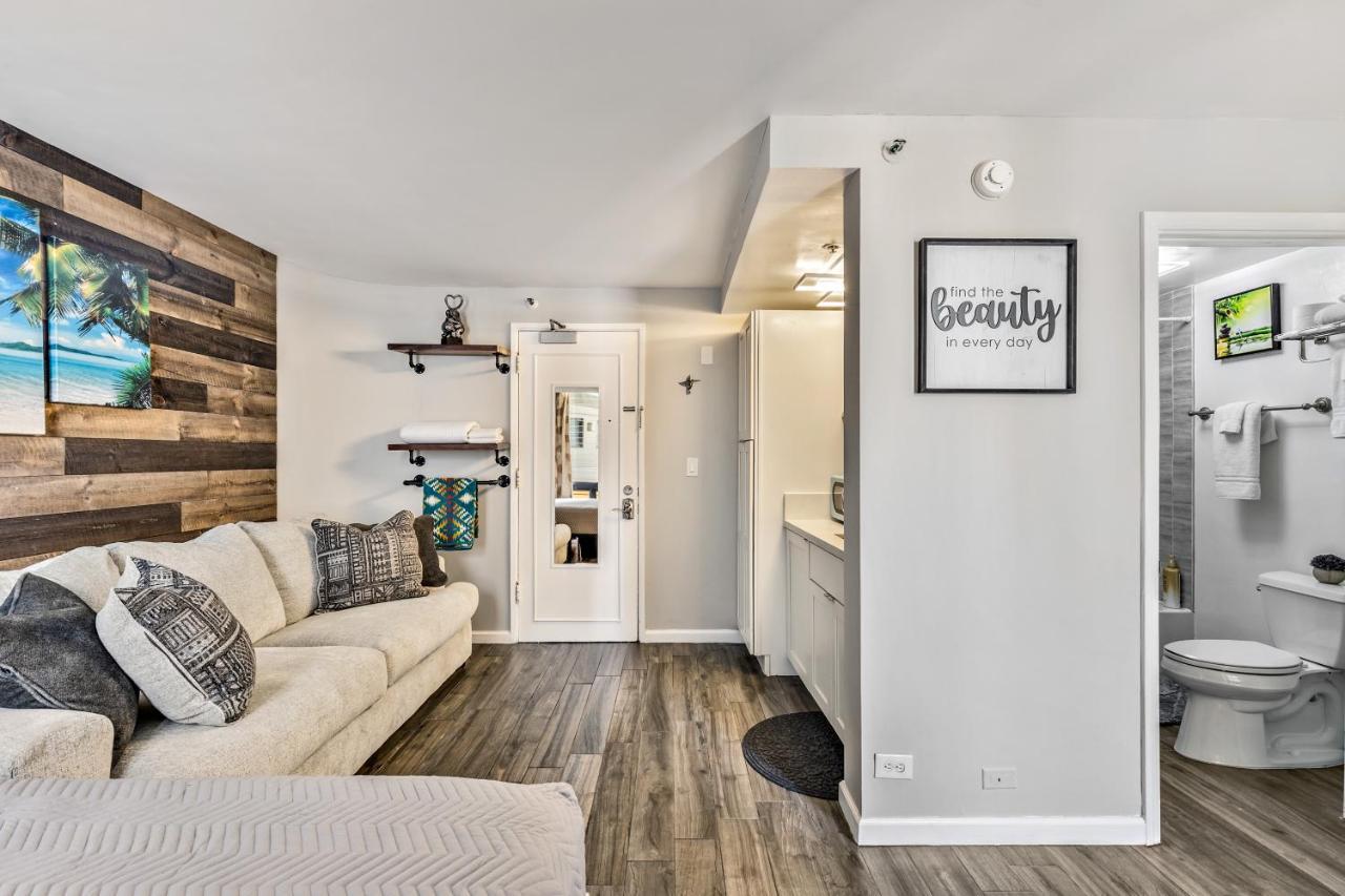 Inviting Waikiki Grand Hotel Room One Block To Beach! Honolulu Exteriör bild