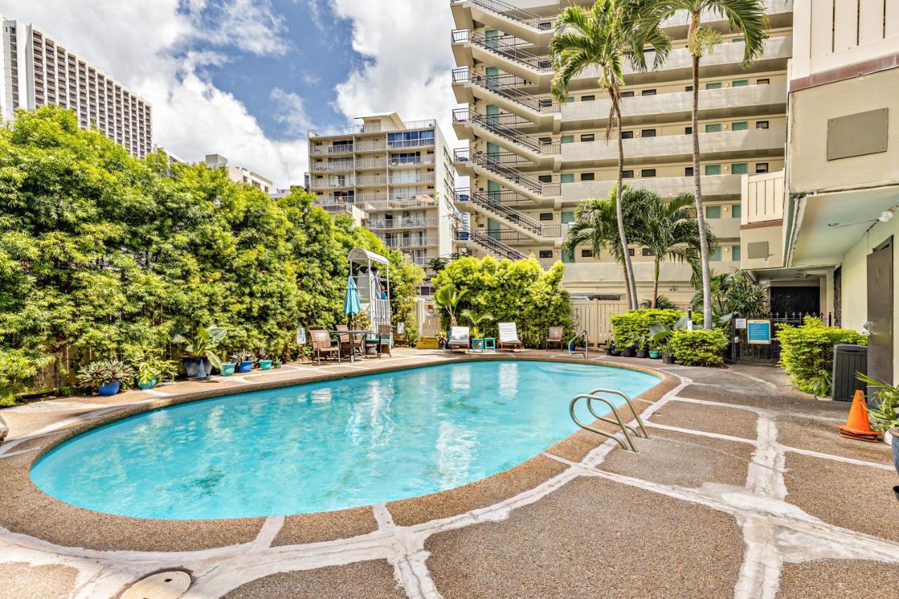 Inviting Waikiki Grand Hotel Room One Block To Beach! Honolulu Exteriör bild