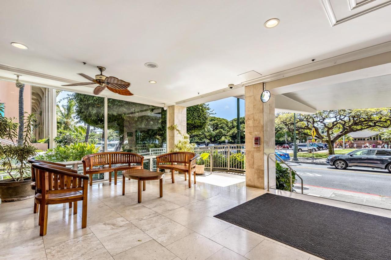 Inviting Waikiki Grand Hotel Room One Block To Beach! Honolulu Exteriör bild